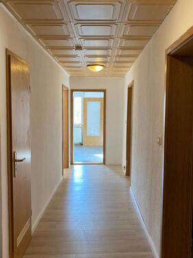 Foto - Wohnung 4 Zi. Wohnküche, Garage in Calbe zu vermieten