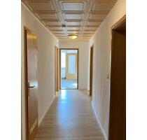 Wohnung 4 Zi. Wohnküche, Garage in Calbe zu vermieten - Calbe (Saale)