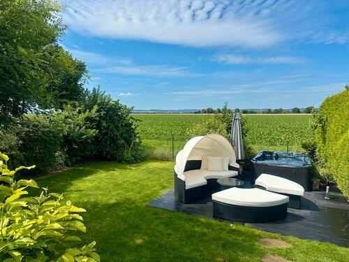 Foto - Haus, Charmante Doppelhaushälfte am Feldrand