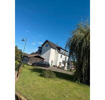 Dreifamilienhaus mit Parterre-Wohnung - Weyerbusch