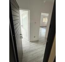 Neue helle 2-Zimmer-Wohnung mit Einbauküche – Ebingen - Albstadt