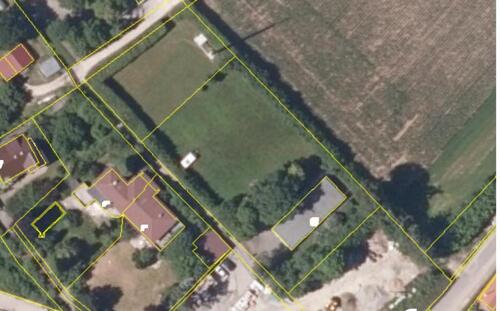 Foto - Stellplatz auf abgesperrten Grundstück für Boot, Wohnwagen, Anhän