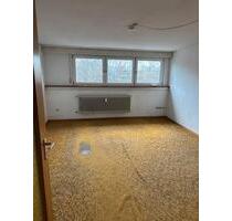 Geräumige Dachgeschosswohnung in Karlsruhe - Durlach