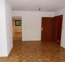 2-Zimmer-Wohnung mit schickem Bad und kleinem Garten am Stadtrand von Coburg