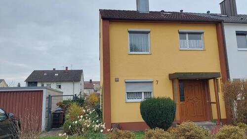 Foto - Einfamilien-Reiheneckhaus + Garage