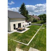 Modernes Einfamilienhaus (BJ 2022) mit 1.300 m² Grundstück - Maßbach