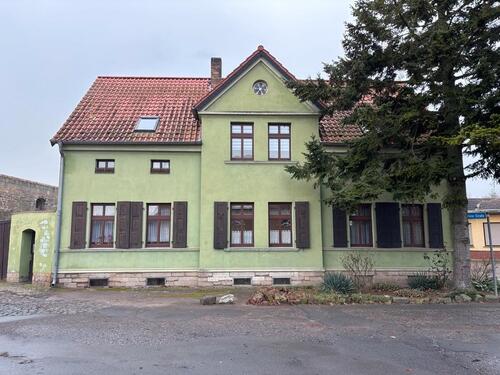 Foto - Haus Ein- oder Mehrfamilienhaus mit Garten, Stall u. Hof