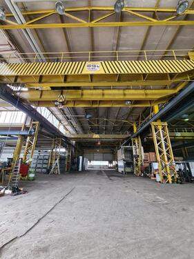 Foto - Halle mit Kran zu vermieten - 2.750,00&nbsp;EUR Kaltmiete, ca.&nbsp; 5,50&nbsp;m&sup2;