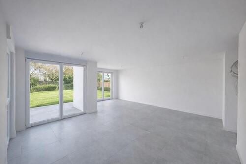 Foto - Erstbezug in Toplage: EG mit Garten + 2 Bäder + Stellplatz