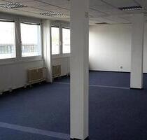 Variables Büro in Berlin, ca. 18,1 km vom Flughafen BER Variables Büro in Berlin, ca. 18,1 km vom Flughafen BER