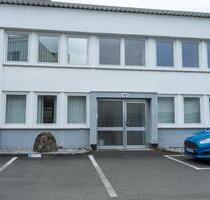 Büro oder Praxisräume - 1.400,00&nbsp;EUR Kaltmiete, ca.&nbsp; 240,00&nbsp;m&sup2; in Herborn (PLZ: 35745)