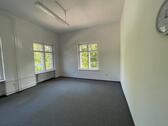 Foto - Büroräume ggf. & Werkstatt 1. OG Altbau Denkmal am Campus Helios