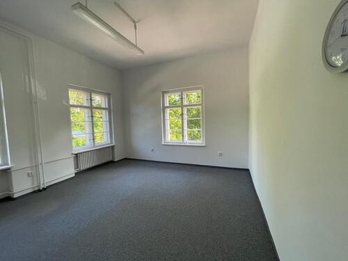 Foto - Büroräume ggf. & Werkstatt 1. OG Altbau Denkmal am Campus Helios