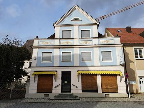 Foto - Historisches Unikat: Wohn- & Geschäftshaus mit großem Garten