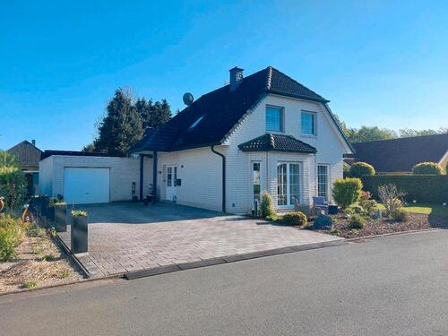 Foto - Gepflegtes Einfamilienhaus - 325.000,00&nbsp;EUR Kaufpreis, ca.&nbsp; 127,00&nbsp;m&sup2;
