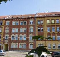 ### 1 Monat mietfrei wohnen #### DACHGESCHOSSWOHNUNG FÜR MIETER MIT JUNGEN IDEEN - Erfurt Johannesplatz
