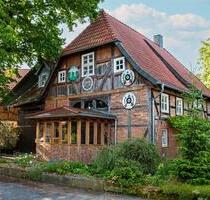 Antikes Highlight mit großem Grundstück - ein Haus mit Geschichte - Hohenhameln