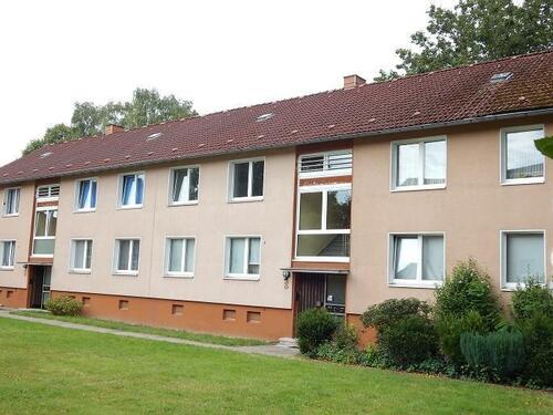 Foto - geräumige 3-Zi.-Wohnung mit Balkon in ruhiger Lage
