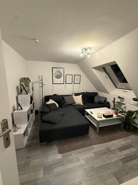 Foto - Mietwohnung, 2 Zimmer, 44qm - 650,00&nbsp;EUR Kaltmiete, ca.&nbsp; 44,00&nbsp;m&sup2;