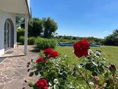 Foto - Einfamilienhaus (Villa) mit Einliegerwohnung, Pool, Sauna u. Wint