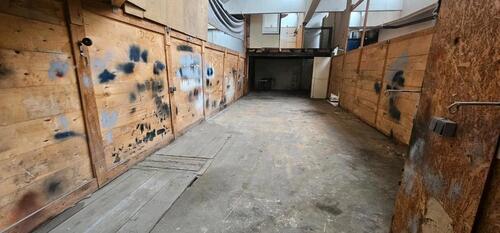 Foto - Hallen zu vermieten - 420,00 EUR Miete,