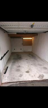 Foto - Garage mit Strom und elektronischem Tor ab 01.01.2026