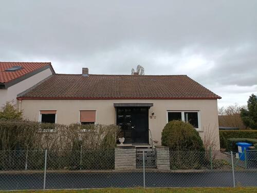 Foto - Großzügiges & vielseitig nutzbares Wohnhaus mit Souterrainwohnung