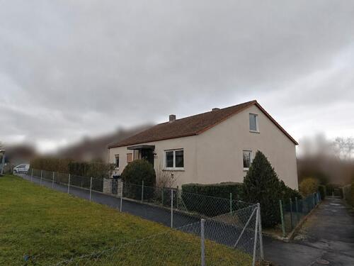 Foto - 8 Zimmer Einfamilienhaus zum Kaufen in Kitzingen