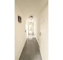 Schöne teilmöblierte 3-Zimmer Dachgeschosswohnung in ruhiger Lage - Wolfsburg Alt-Wolfsburg