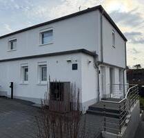 Exklusive Doppelhaushälfte (Bj. 2022) - Wehrheim