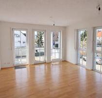 3-Zimmer-Wohnung mit Balkon, 1. OG in Burgthann, frisch renoviert