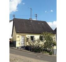 Einfamilienhaus freistehend - 129.000,00 EUR Kaufpreis, in Eppelborn (PLZ: 66571)