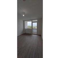 2 Zimmerwohnung mit Balkon und Aufzug! - Dresden Prohlis
