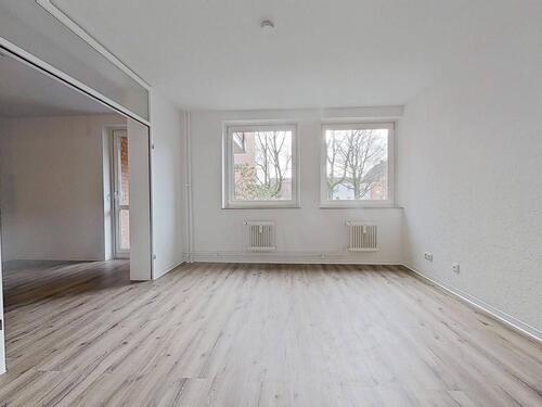 Foto - Renovierte 2-Zimmer-Wohnung mit TERRASSE und Wannenbad