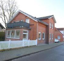 Sanierte OG Wohnung mit Balkon in zentraler Lage in Wesselburen