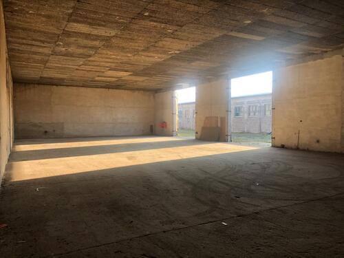 Foto - Lagerhalle - 800,00&nbsp;EUR Kaltmiete, ca.&nbsp; 600,00&nbsp;m&sup2;