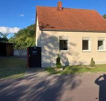 Einfamilienhaus mit Carport, Garten und Kamin - Schönhausen (Elbe)