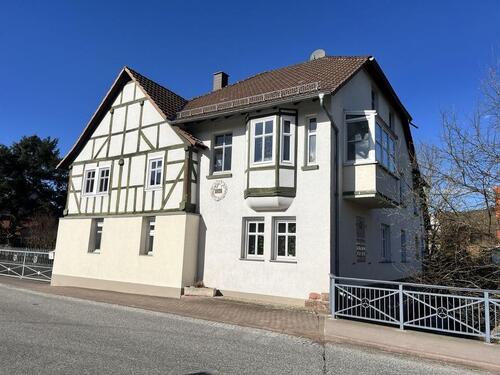 Foto - Modernisiertes Haus mit 2 Wohneinheiten & großem Grundstück