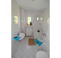 Attraktive Altbau-2-Raum-Wohnung mit EBK! Kautionsfrei! - Hohenstein-Ernstthal