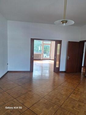 Foto - 5ZKDB Wohnung ca 170qm Nähe Bunten Garten 1550 € Kaltmiete