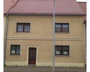 Zentral gelegenes Reihenhaus in Querfurt in grüner Umgebung