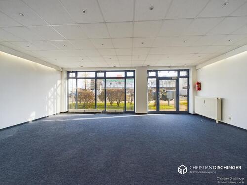 Foto - **Vielseitige Gewerbeeinheit mit 112 m², großer Fensterfront und Tiefgaragenstellplätzen – ideal für Büro oder Ladengeschäft!**