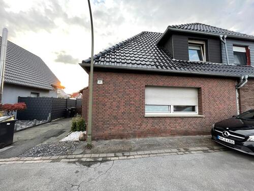 Foto - Doppelhaus Hälfte - 1.000,00 EUR Kaltmiete,