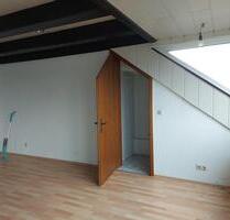 Helle 2-Zimmer-Dachgeschosswohnung - Veitsbronn