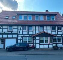Fachwerk-Charme trifft Rendite – Dreifamilienhaus in Lauenberg - Dassel