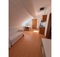 Schöne, helle 2-Zimmer Einliegerwohnung, teilmöbliert, 33qm - Penzberg