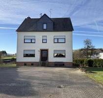 Freistehendes Haus mit Garten in naturnaher Lage - Morbach