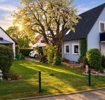Kernsaniertes Einfamilienhaus mit idyllischem Garten in Hillerse - Northeim