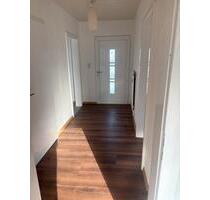 Ebenerdige 3 Zimmer Altbauwohnung, Reihenendhauswohnung, 62qm - Leese