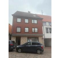Haus mit Wohnung und Geschäftstfläche - Mölln
